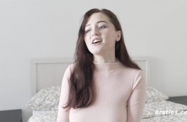 Самоудовлетворение красотки: эксклюзивное порно видео